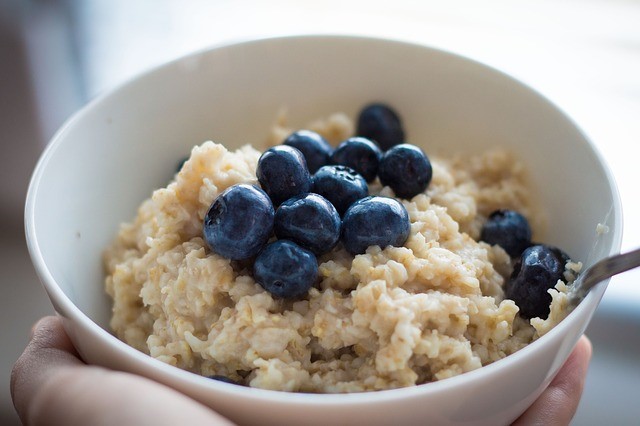 Blueberry oatmeal brain food smart breakfast